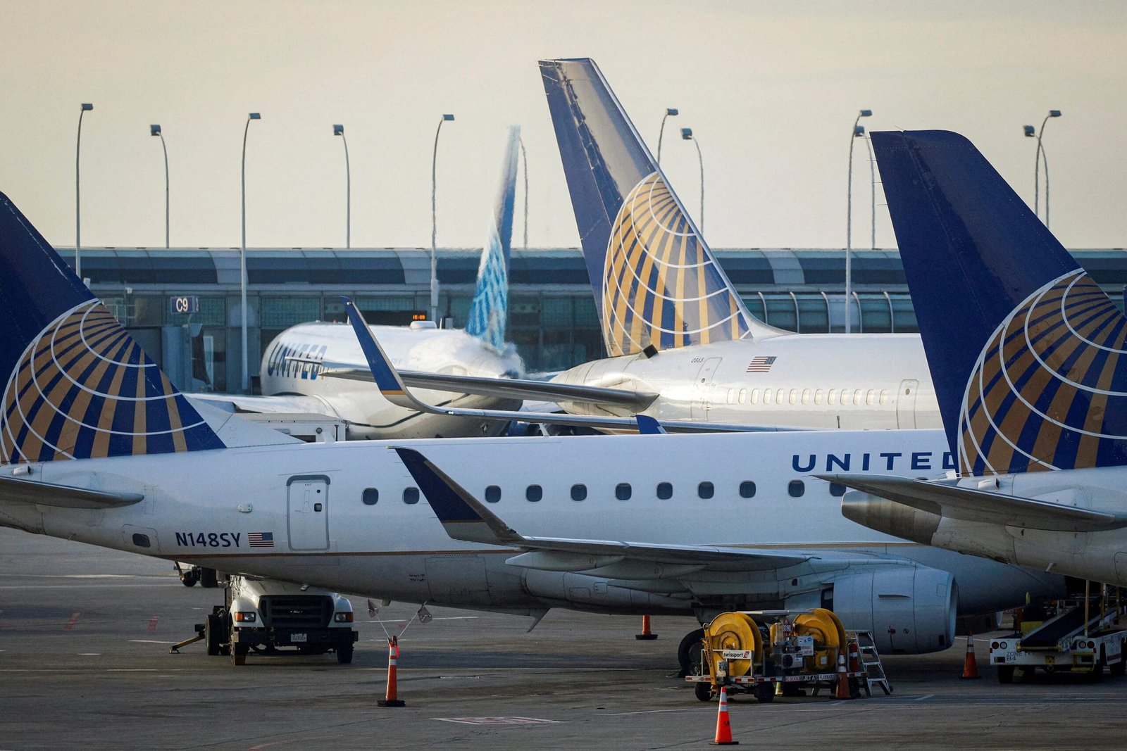 Confusion on United Airlines flights due to a technical glitch