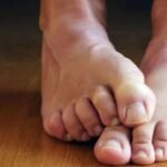7 marks on the feet.. Indicators of serious health problems