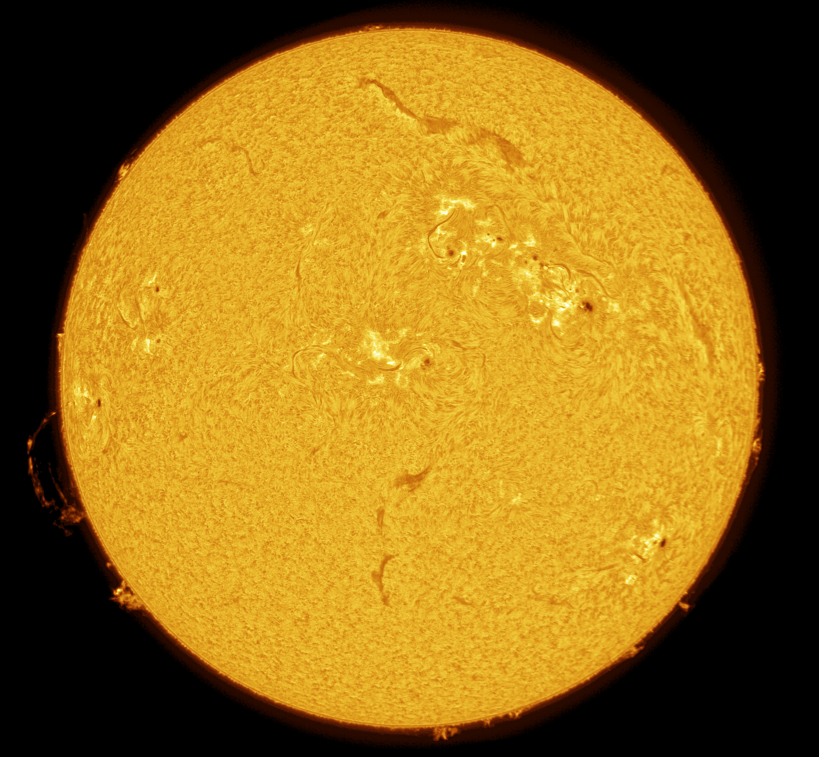 Photographing solar flares from Abu Dhabi