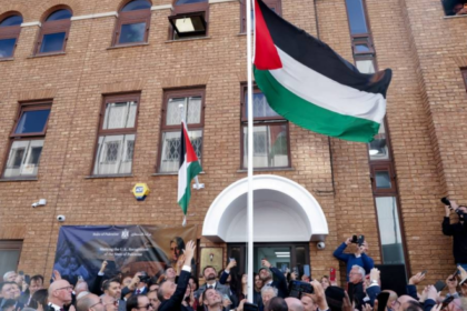 Britain recognizes Palestine and issues a stern warning to Israel