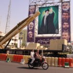 إيران تتحدّى واشنطن: بزشكيان يرفض تسليم اليورانيوم المُخصب ويحذر من "ابتزاز جديد"