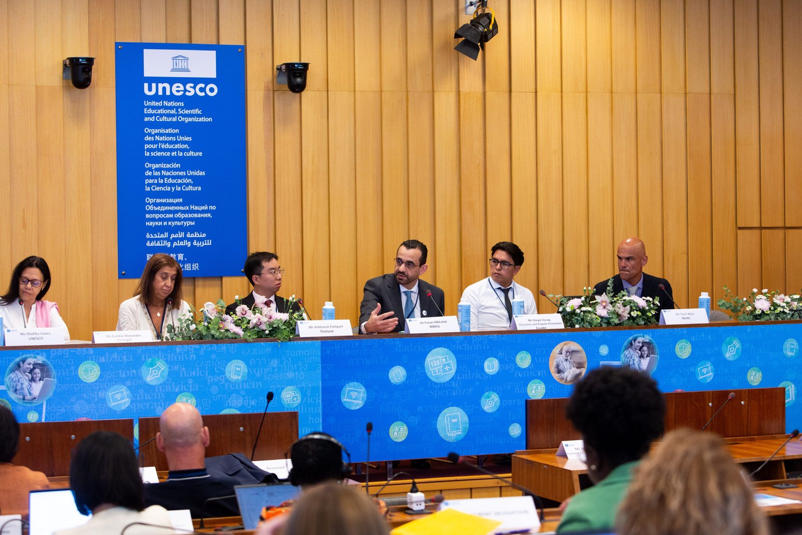 Mohammed bin Rashid Al Maktoum Global Initiatives Showcases Its Programs for Knowledge Dissemination in the Digital Age at UNESCO Conference in Paris