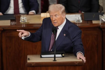 Trump between supporting Israel and a meeting to end the war