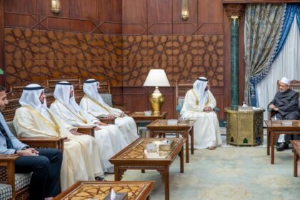 محمد الشرقي يلتقي شيخ الأزهر الشريف