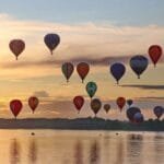 منطاد الإمارات يحلق في سماء روسيا