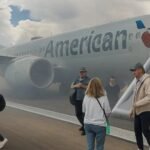 إخلاء 150 راكباً من طائرة بعد احتراق عجلات الهبوط