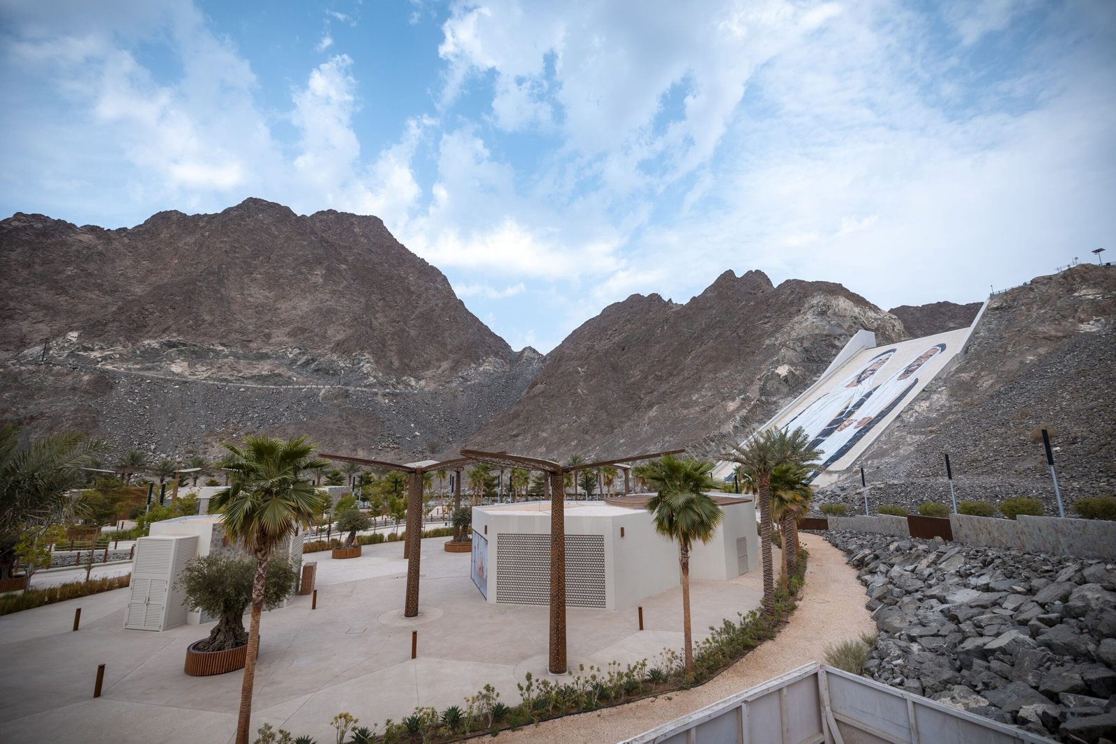The Supreme Committee for the Development of Hatta announces 14 investment and commercial opportunities for citizens of the region