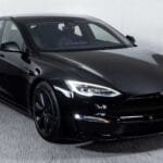 "تيسلا" مطالبة بـ 242 مليون دولار كتعويض عن حادث مميت