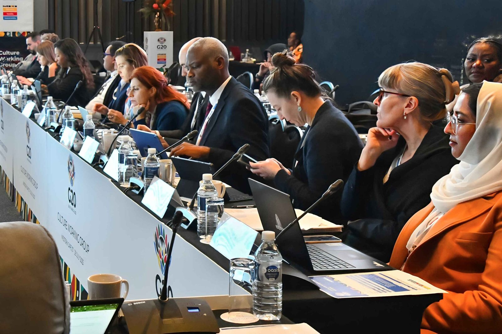 The UAE reviews the integration of knowledge and cultural heritage into national climate strategies