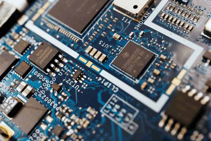 The United States integrates tracking devices into AI chip shipments
