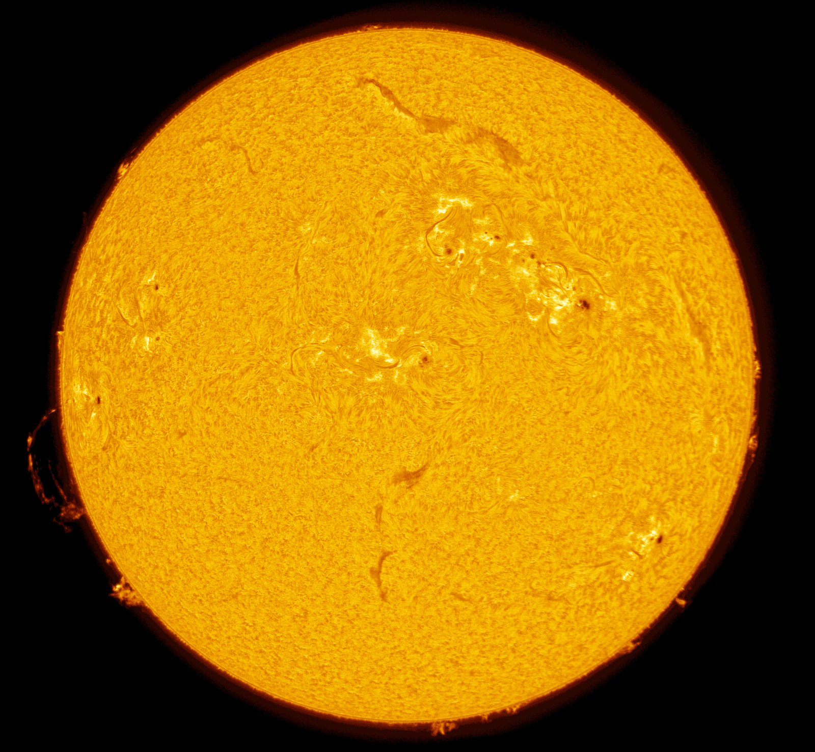 Photographing solar flares from Abu Dhabi