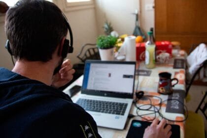 العمل من المنزل.. كيف سيؤثر على مستقبل الوظائف؟