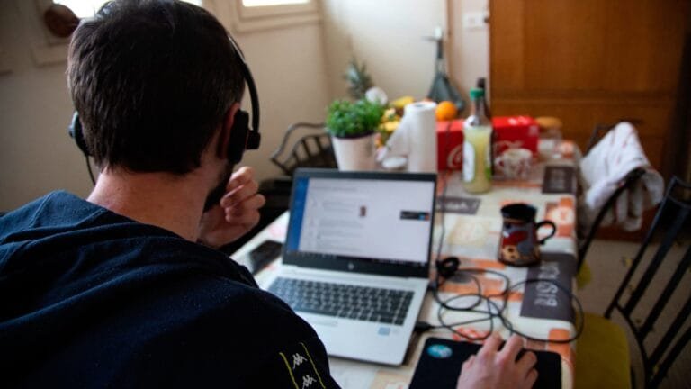 العمل من المنزل.. كيف سيؤثر على مستقبل الوظائف؟