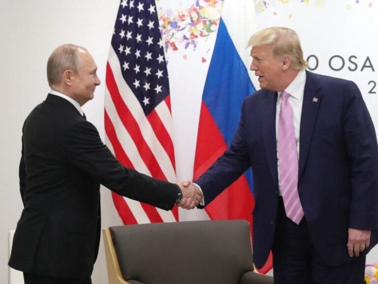 Russia and the United States are discussing a deal to "stop the war for land"