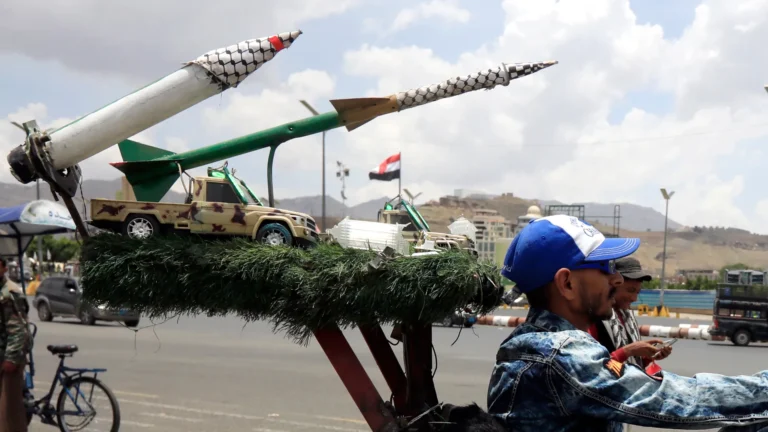 الحوثيون: مستمرون في مواجهة إسرائيل 