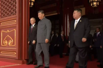 ترامب يتهم شي وكيم وبوتين بالتآمر ضد بلاده