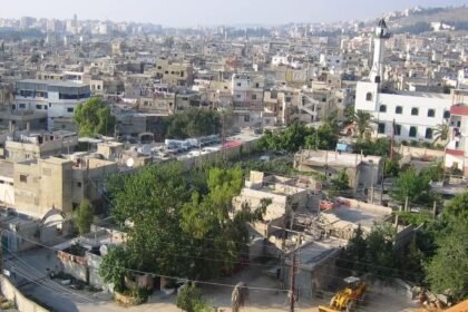 عقدة السلاح بدأت بالحلحلة.. لبنان يتسلم السلاح من عين الحلوة