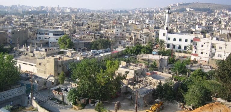 عقدة السلاح بدأت بالحلحلة.. لبنان يتسلم السلاح من عين الحلوة