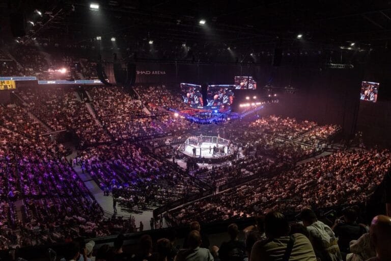 أسبينال يواجه غان ونزال تاريخي على لقب السيدات في "يو إف سي 321" بأبوظبي