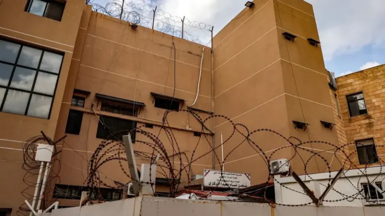 In order to hand over the prisoners.. Damascus confirms reaching an agreement with Lebanon