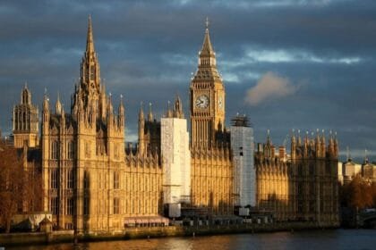 London raises the flag of support for Trump: a historic opportunity for peace in Gaza and the return of the hostages