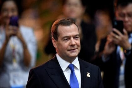 حال إرساله صواريخ توماهوك لكييف.. روسيا تحذر ترامب من "عواقب وخيمة"