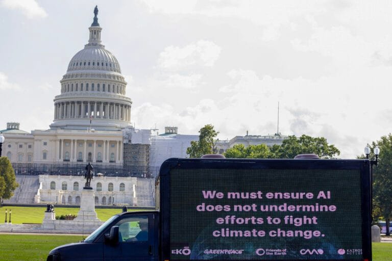 Ministries stop working.. America officially enters a state of paralysis