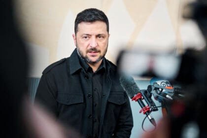 Zelensky warns: Russia is capable of violating airspace "anywhere"