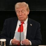 What did it include? A photo reveals the secret of a message Rubio delivered to Trump