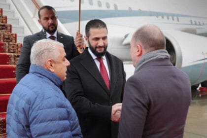مصادر: الشرع يصل موسكو مطالباً بتسليم الأسد وكل رموز نظامه