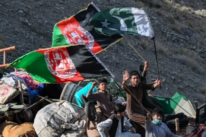 الحرب بين باكستان وافغانستان