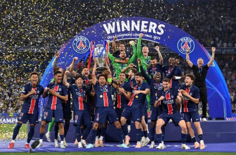 Paris Saint-Germain recorded revenues of €837 million.