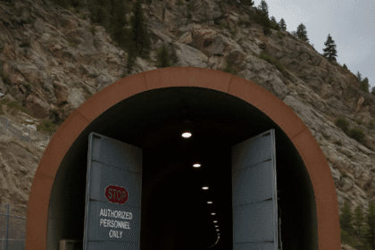 ما الذي نعرفه عن "حصن أمريكا الحديدي"؟