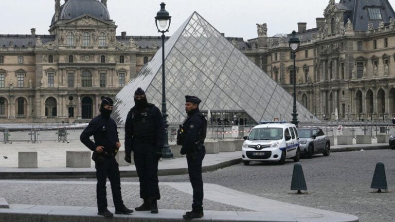 France: Five new suspects arrested in Louvre museum robbery case