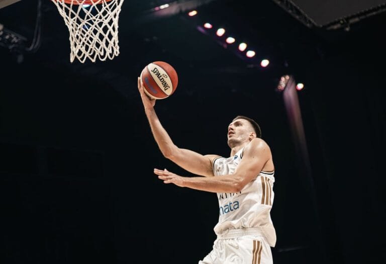 دبي لكرة السلة يواصل انتصاراته بفوز مهم في الدوري الأدرياتيكي