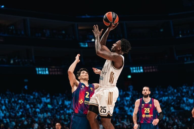 Dubai Basketball rises to eighth place in the EuroLeague after its historic victory over Barcelona