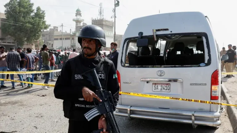 طالبان تتبنى العملية.. مقتل 11 من قوات باكستانية بكمين نصبه مسلحون