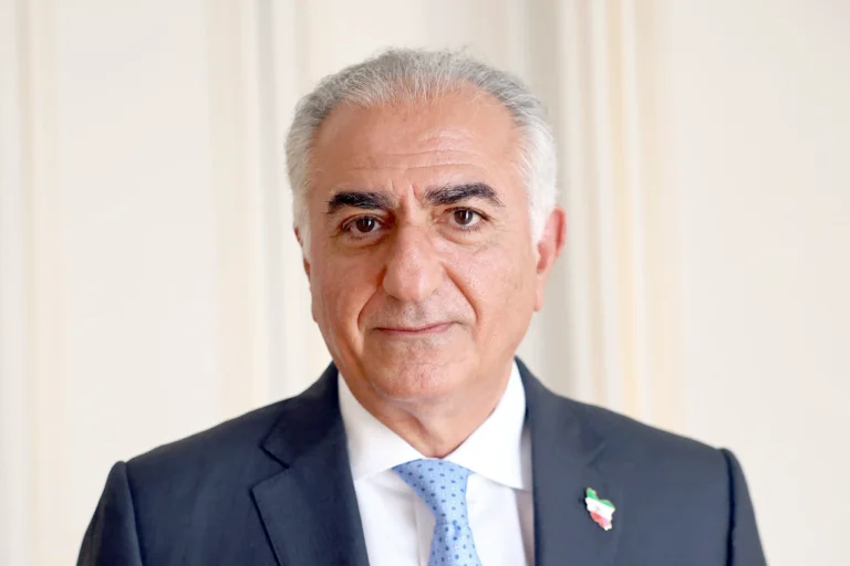 رضا بهلوي: النظام الإيراني ينفق ثروة البلاد على الإرهاب بينما غابات إيران تحترق