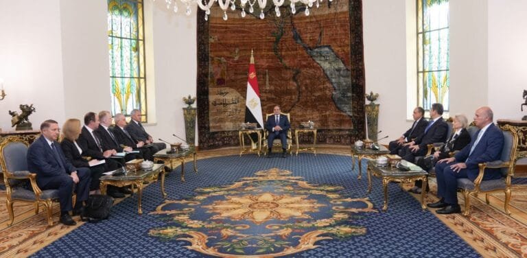 الرئيس السيسي يستقبل أمين مجلس الأمن الروسي