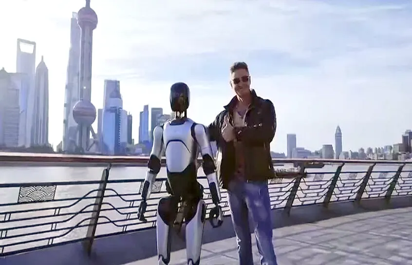 A Chinese robot enters the Guinness Book of Records after traveling 100 kilometers in three days