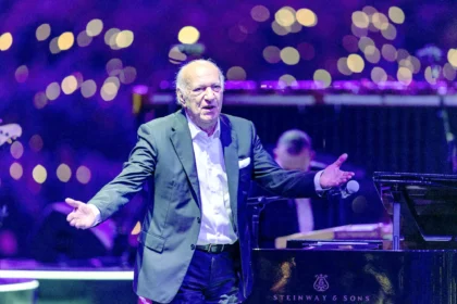 Omar Khairat is rushed to hospital after a sudden health crisis... and apologizes to his fans