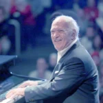 Egyptian musician Omar Khairat leaves hospital after his condition improves