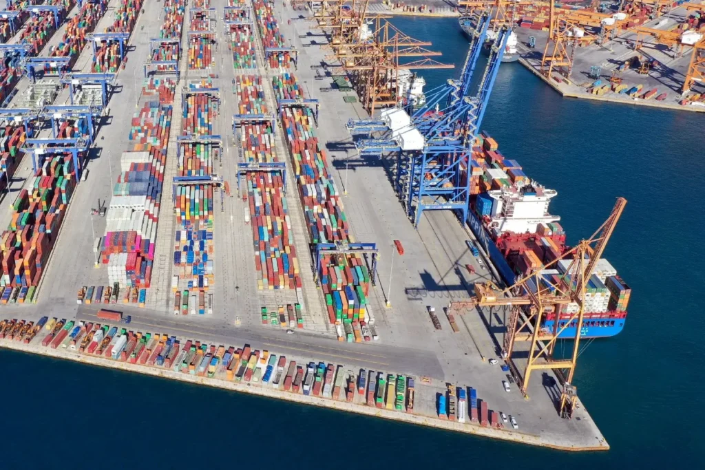 Greece rejects US pressure over Piraeus