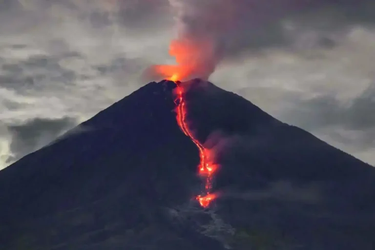 بركان سيمرو