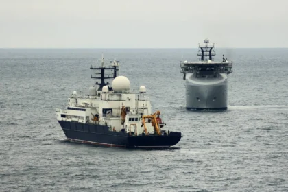 Britain announces its readiness after spotting a Russian spy ship near its territorial waters