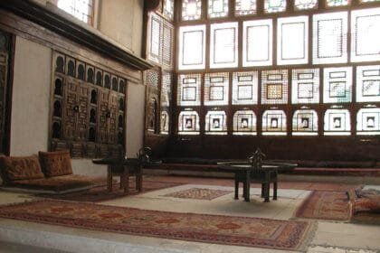 بيت الشعر العربي