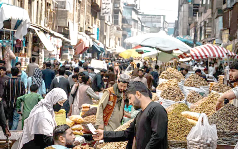 تفاوت أسعار المحروقات يثير غضب سكان العاصمة الأفغانية كابول0333