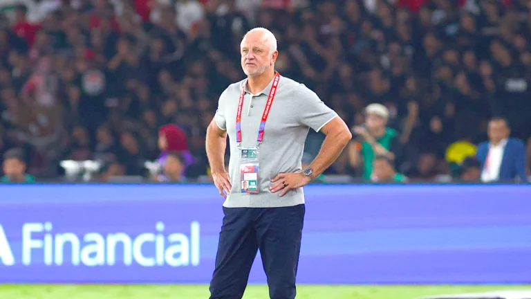 جراهام أرنولد مدرب العراق