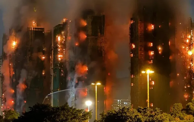 The death toll from the fire at the Wang Fok Court complex in Hong Kong has risen to 128.