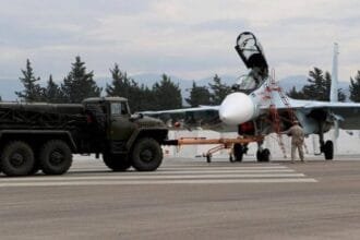 Russia resumes flights to Syria